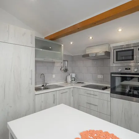 Awesome Home In Crikvenica With House Sea View