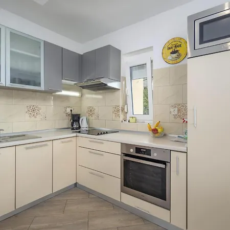 Awesome Home In Crikvenica With House Sea View *
