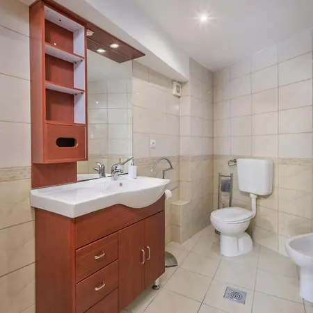 Awesome Home In Crikvenica With House Sea View Holiday home Crikvenica