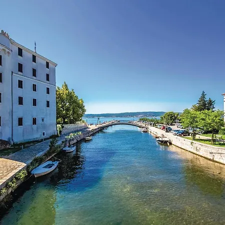 Awesome Home In Crikvenica With House Sea View * Crikvenica