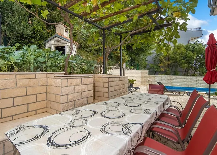 5 Bedroom Stunning In Casa de Férias Crikvenica