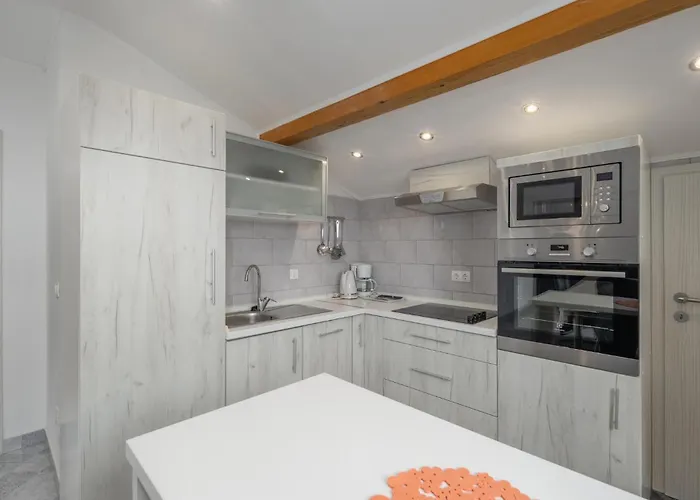 5 Bedroom Stunning In