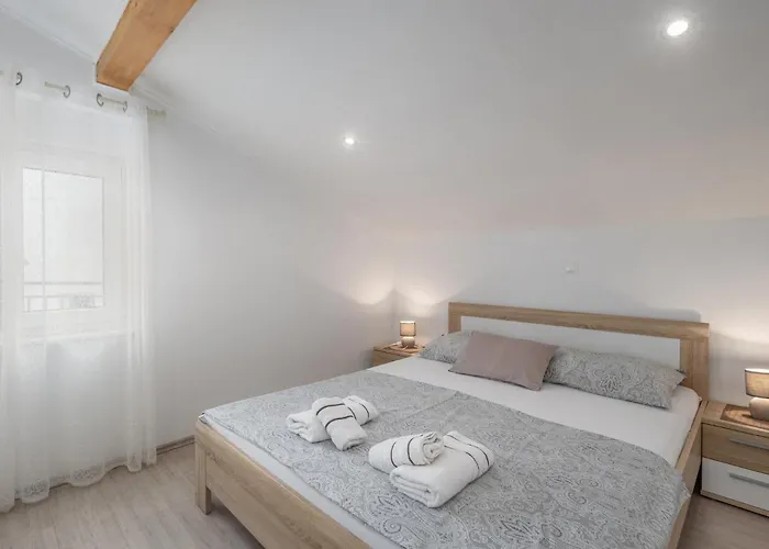 5 Bedroom Stunning In Casa de Férias