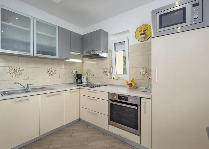 5 Bedroom Stunning In *