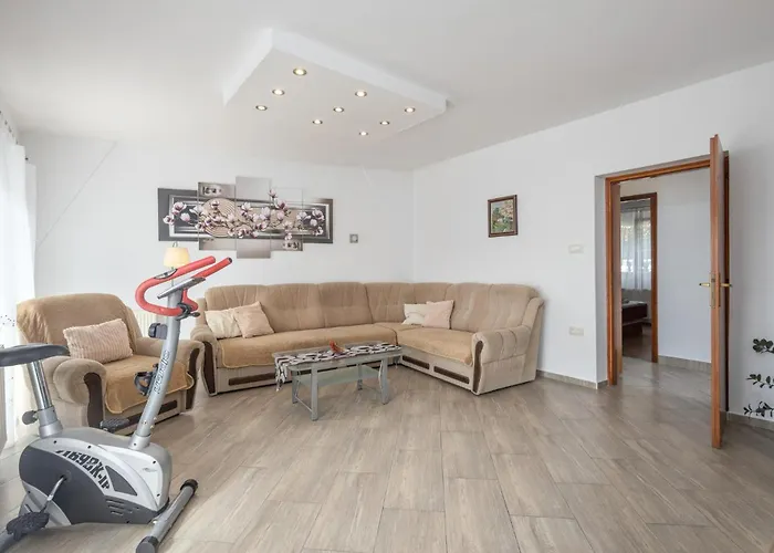 5 Bedroom Stunning In * Crikvenica