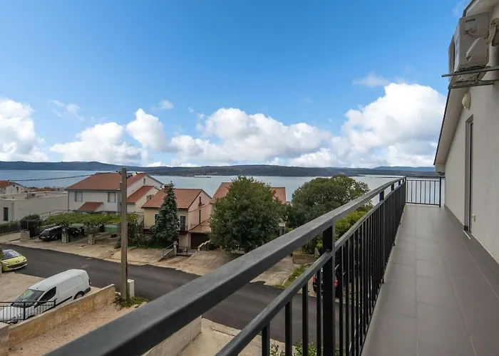 Casa de Férias 5 Bedroom Stunning In Crikvenica