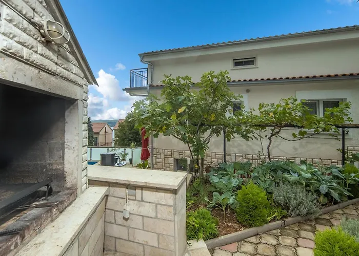 5 Bedroom Stunning In *